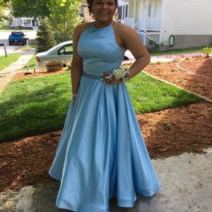 Sherri Hill light blue prom dress